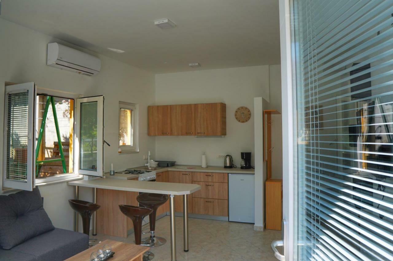 Апартаменты Apartman Cro Garden Задар Экстерьер фото