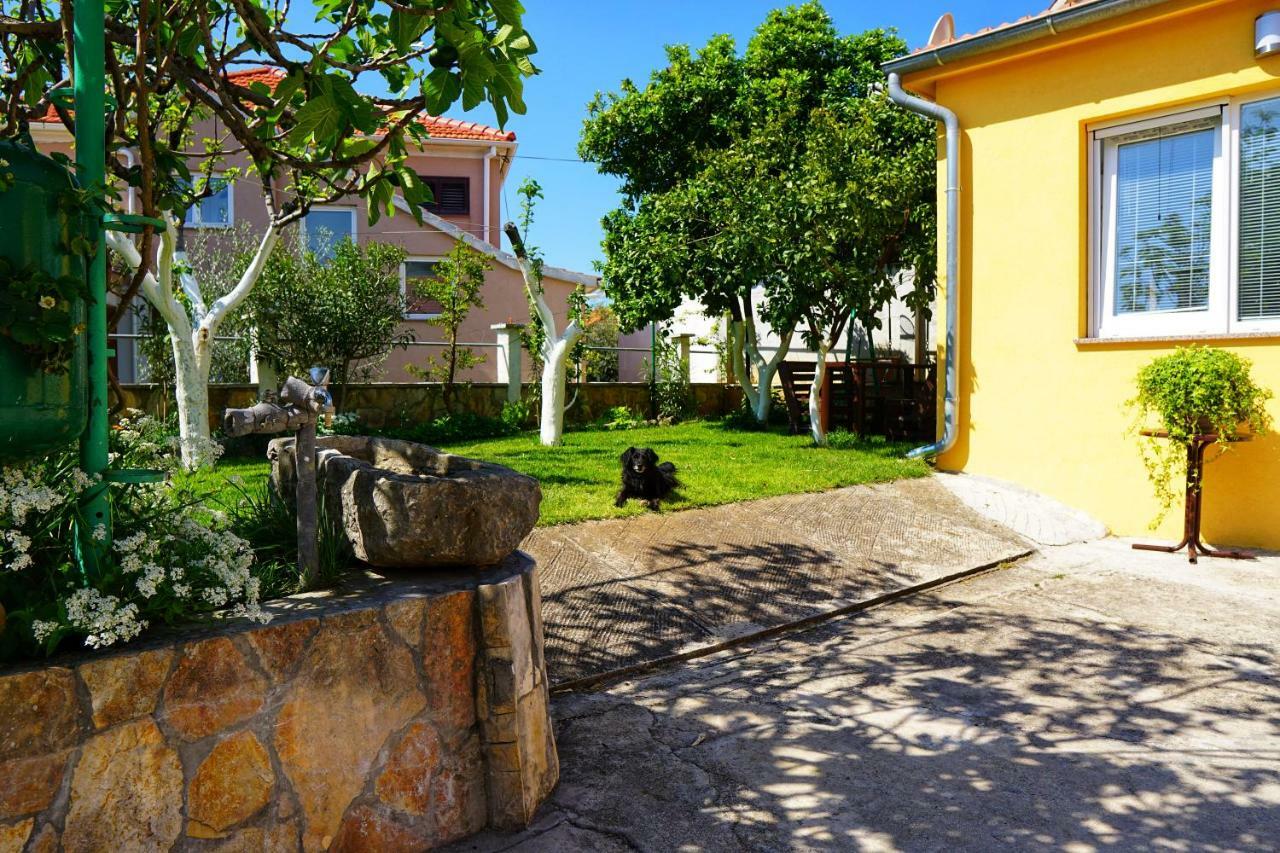 Апартаменты Apartman Cro Garden Задар Экстерьер фото